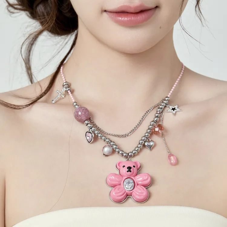 铜合金树脂项链 手工可爱小熊吊坠粉色甜酷多巴胺卡通项链小众女