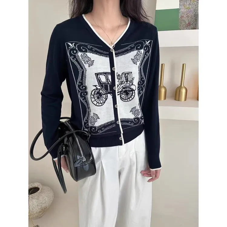 复古马车提花v领2025早秋新款百搭气质时尚针织假开衫长袖女套头