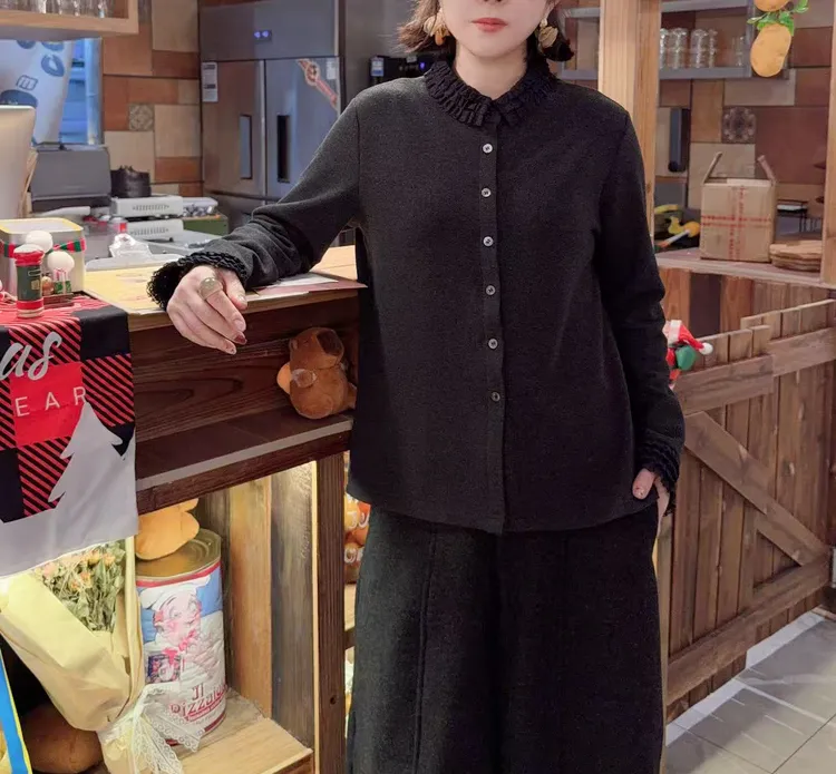 福利款不退换~弹力德绒花边领磨毛加厚百搭宽松衬衫B25359