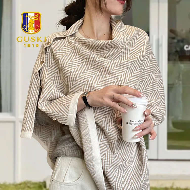 GUSKI 休闲风条纹高档秋冬季格子围巾保暖女时尚百搭开衫披肩外衣