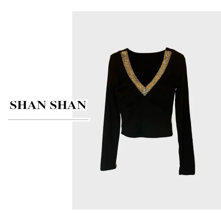 SS姗姗 秋冬新款气质V领串珠设计胸垫长袖T恤上衣 51070425-445