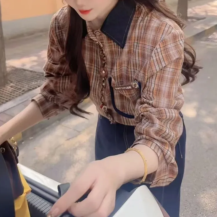 『暖心格子M』设计显瘦百搭时尚衬衫女早秋装撞色翻领格子长袖上衣