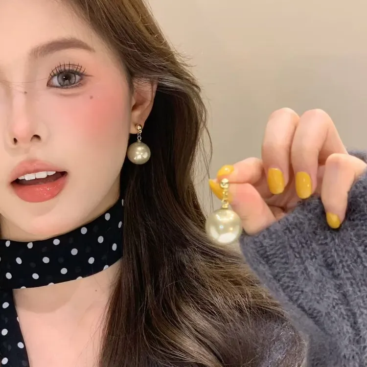 珠珠独特绝美巨好看耳环2026新款爆款高级感轻奢耳钉女方圆脸耳饰