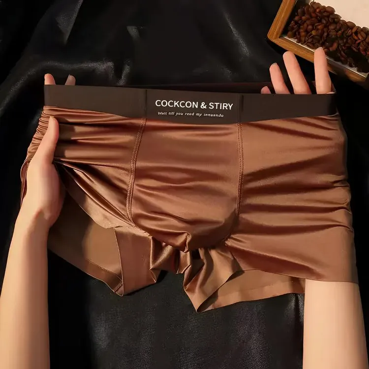 个性纯色欧若风轻奢缎面男士冰丝内裤柔软丝滑透气运动裸感平角裤