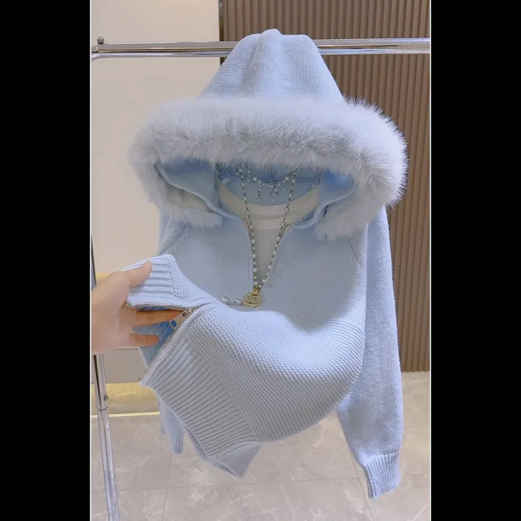 黄色甩帽时尚宽松坑条毛领连帽拉链开衫高级显瘦保暖气质外套毛衣