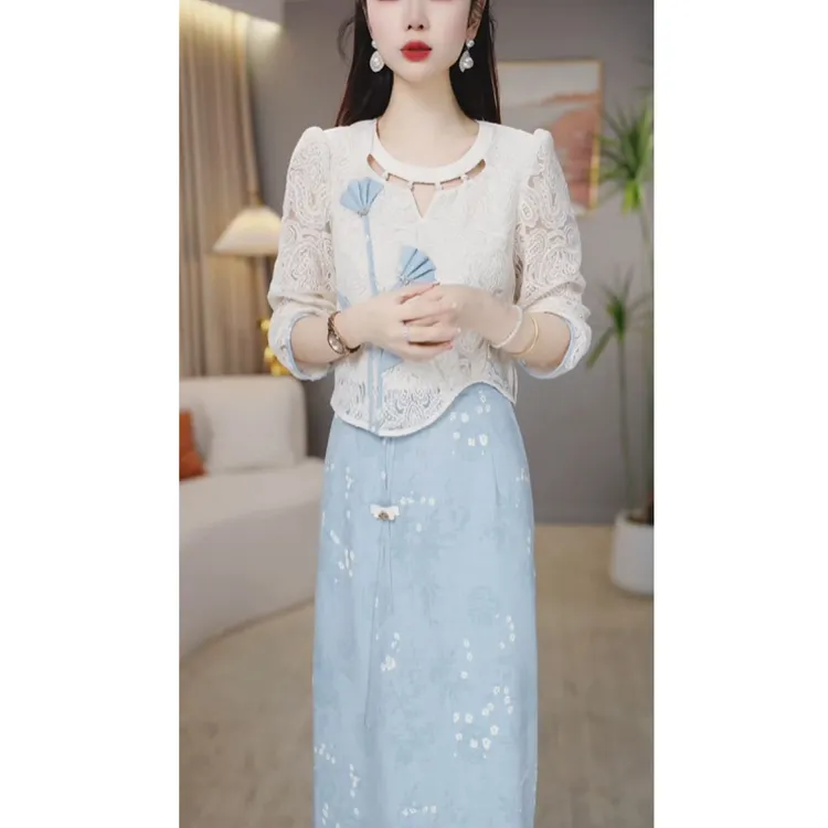 网红洋气套装2025新款品牌女装立体花朵蕾丝上下两件套裙子秋装