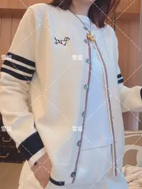 雪姐服饰「星光狗开衫」新款圆领刺绣排扣毛衣洋气时尚百搭长袖上衣