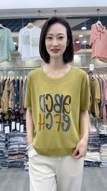 2025夏季气质字母印花t恤上衣女大码短袖圆领麻宽松小衫