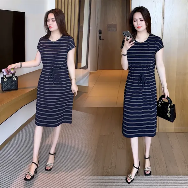 2025夏季新款宽松穿搭气质显瘦遮肉时尚洋气休闲减龄短袖连衣裙60