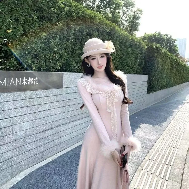 “雪绒莓莓”千金气质蕾丝花边驼鸟毛针织显瘦连衣裙1118NO