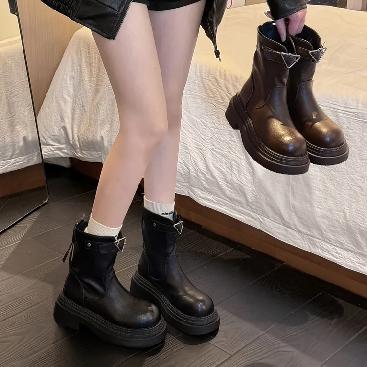 贾不假短靴女2025新款秋季时尚百搭爆款厚底增高加绒小个子机车靴