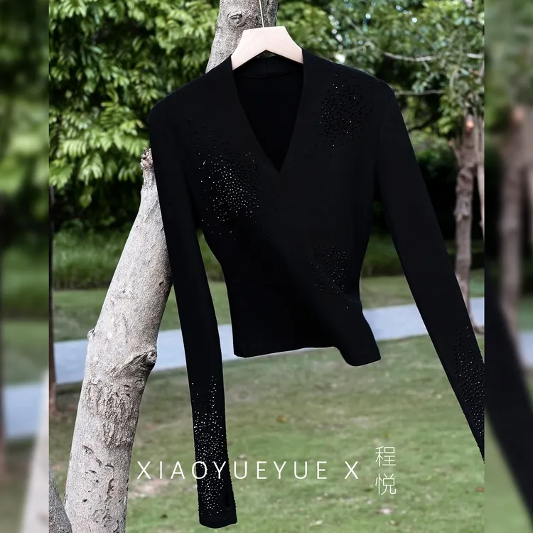 程悦【新品】A-02333秋冬新款法式气质优雅重工钉珠百搭休闲上衣