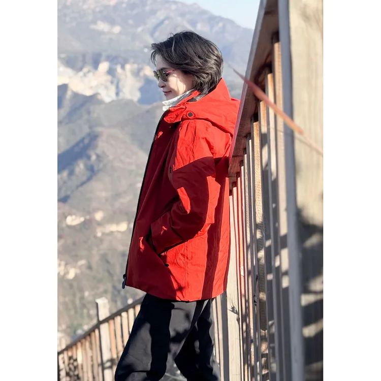 我是摩羯 西红柿炒蛋 防泼水防风保暖秋冬户外连帽棉服冲锋衣