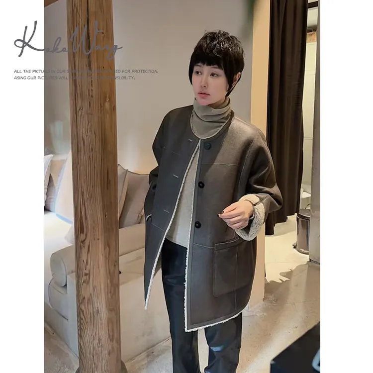 KOKO WANG 秋冬高定设计款两面穿羊皮毛一体外套 N7765J24W03