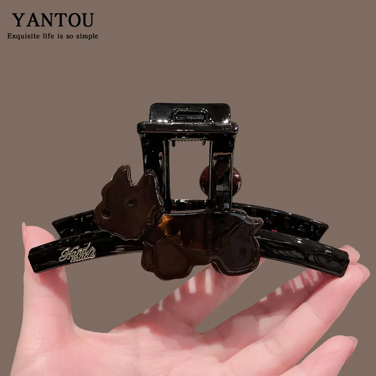 可爱小狗头发抓夹女2025新款高级感后脑勺发夹气质鲨鱼夹 11445