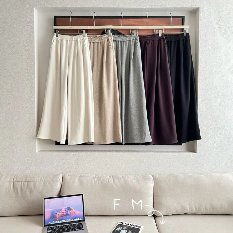 赵小小【本命裤～】9390 加绒白色春秋季高腰垂感休闲慵懒糯米阔腿裤