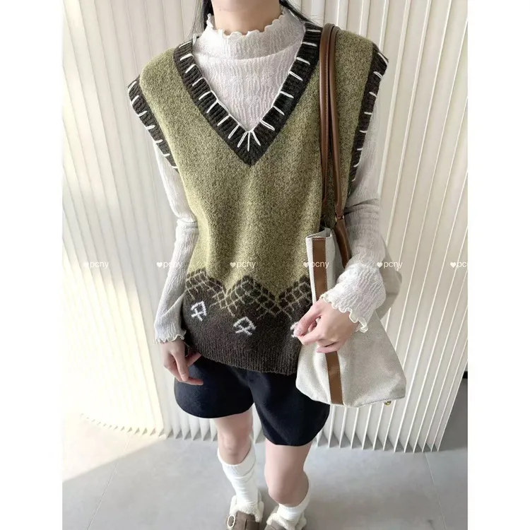 PCNY不理理“​森之灵纹”手作撞色复古花纹百搭时尚针织马甲