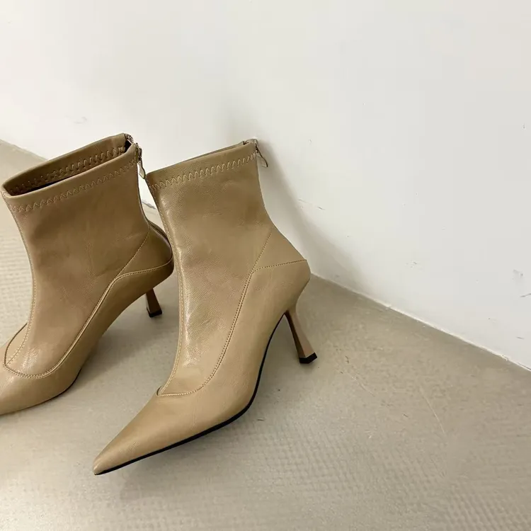 秋冬冬季时尚尖头细跟高跟短筒瘦瘦靴后拉链靴子软皮韩版通勤女靴