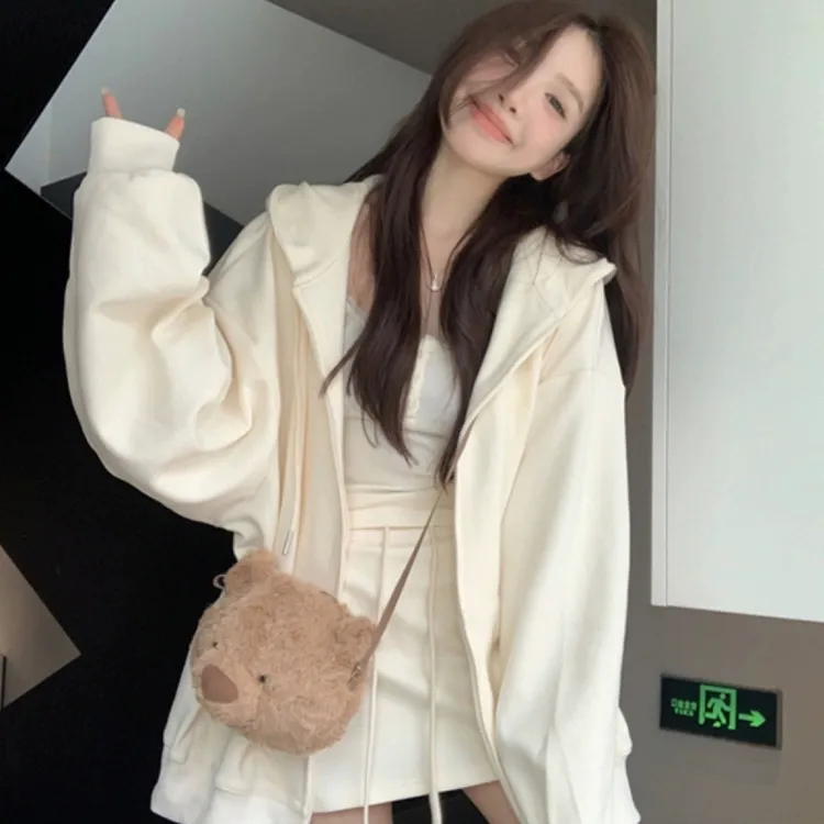 简约风杏色连帽长袖卫衣外套女新品秋冬女小个子学生休闲洋气开衫