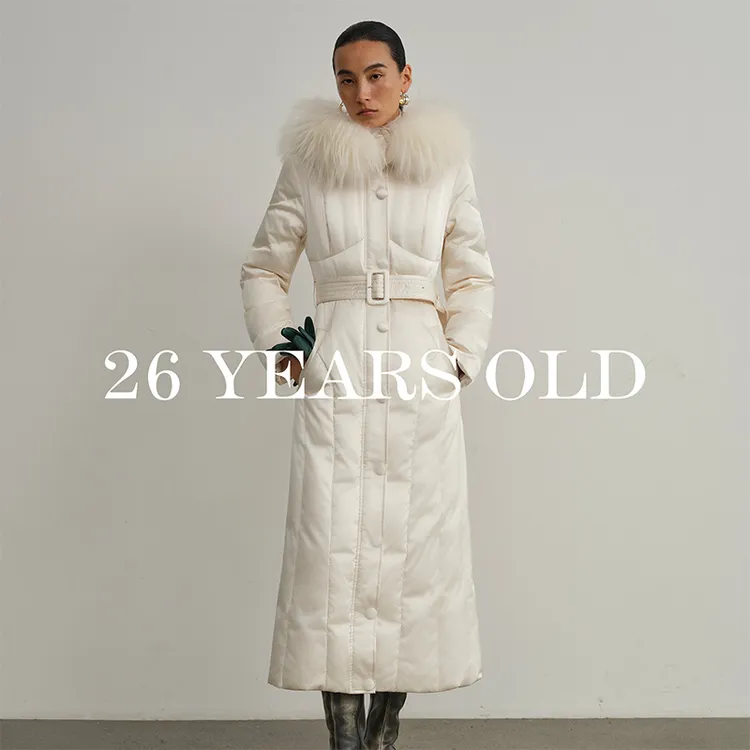 26YEARSOLD原创连帽毛领修身显瘦保暖气质长款白鹅羽绒服3533-1