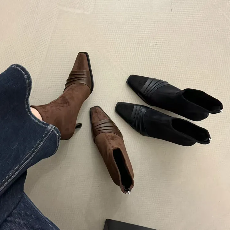 千金风褶皱设计感女靴细跟小方头绒面短靴秋冬气质通勤后拉链靴子