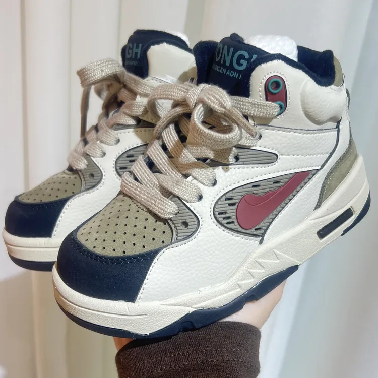 儿童秋冬减震加绒高帮做旧休闲篮球运动鞋纯皮