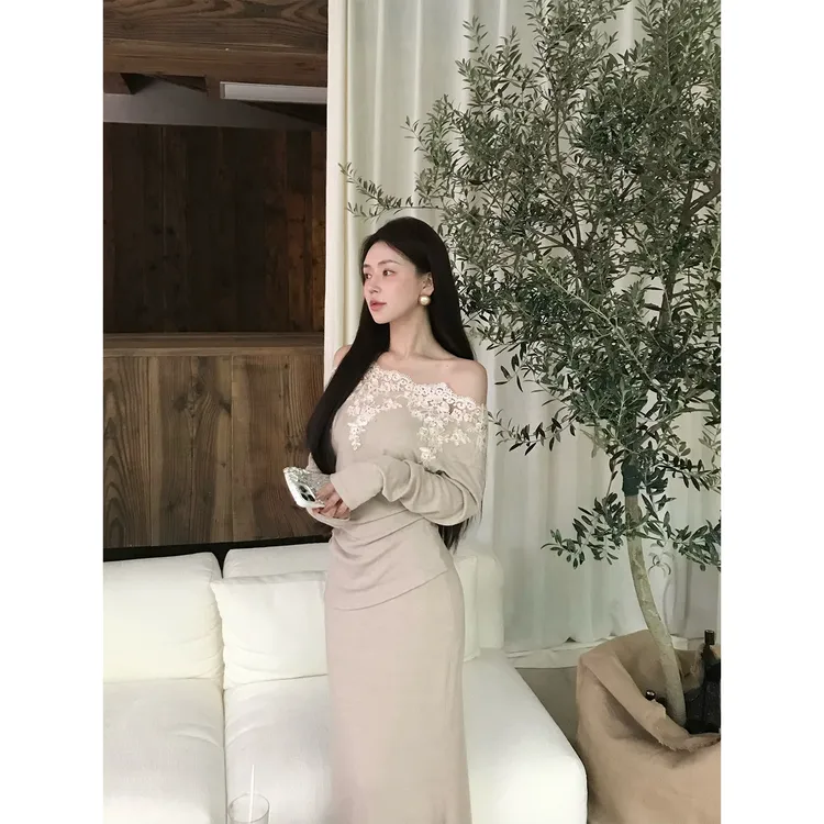 冯薪颖【浮金芳华】秋款优雅气质千金感蕾丝针织长袖时尚套装 25003