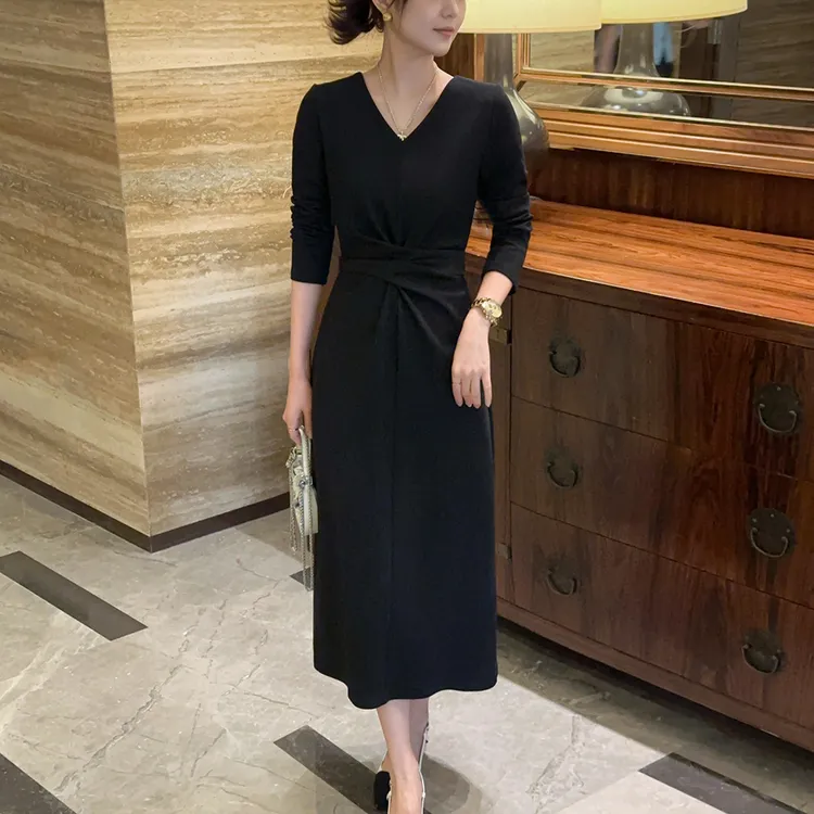 2025年新款秋冬时尚系带高级感气质小个子收腰修身长袖连衣裙女款