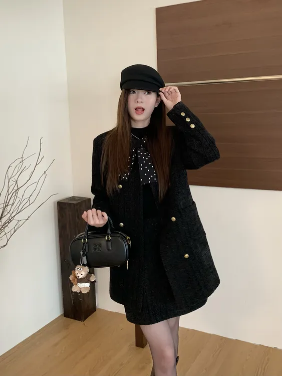 48H【富家女】轻奢法式赫本风系带粗花呢羊毛细闪小香羽绒服25277