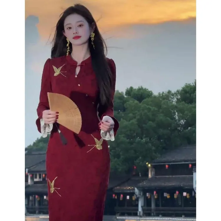 运补6   新中式红色旗袍订婚礼服正式场合端庄国风宴会长袖连衣裙