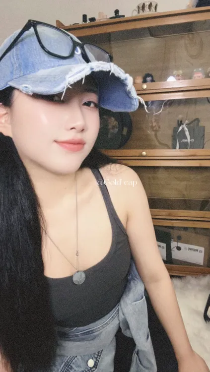 牛仔鸭舌帽夏天女磨破做旧酷刺绣复古破洞棒球帽白色弯檐显帽子