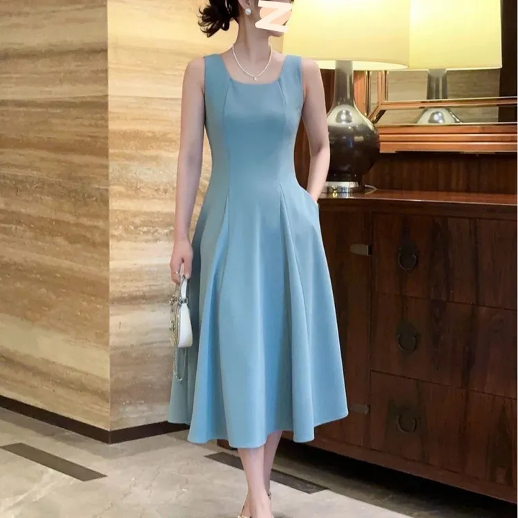 法式赫本风黑色连衣裙小个子吊带裙显瘦2025夏季新款气质收腰长裙