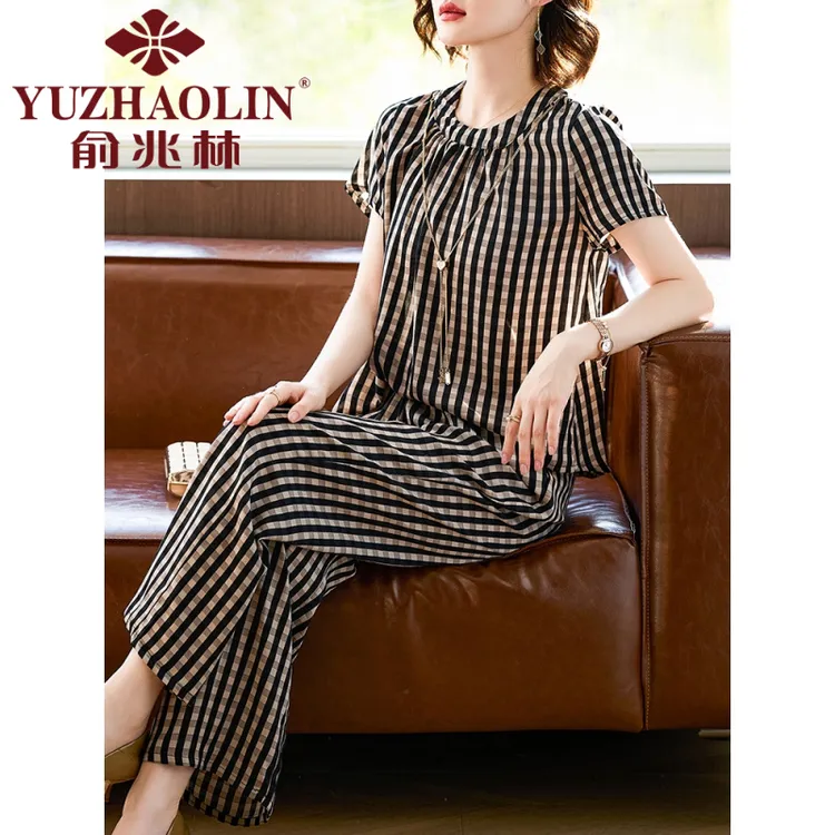 俞兆林妈妈夏装短袖套装洋气2025新款中老年女装时尚仿仿真丝T恤