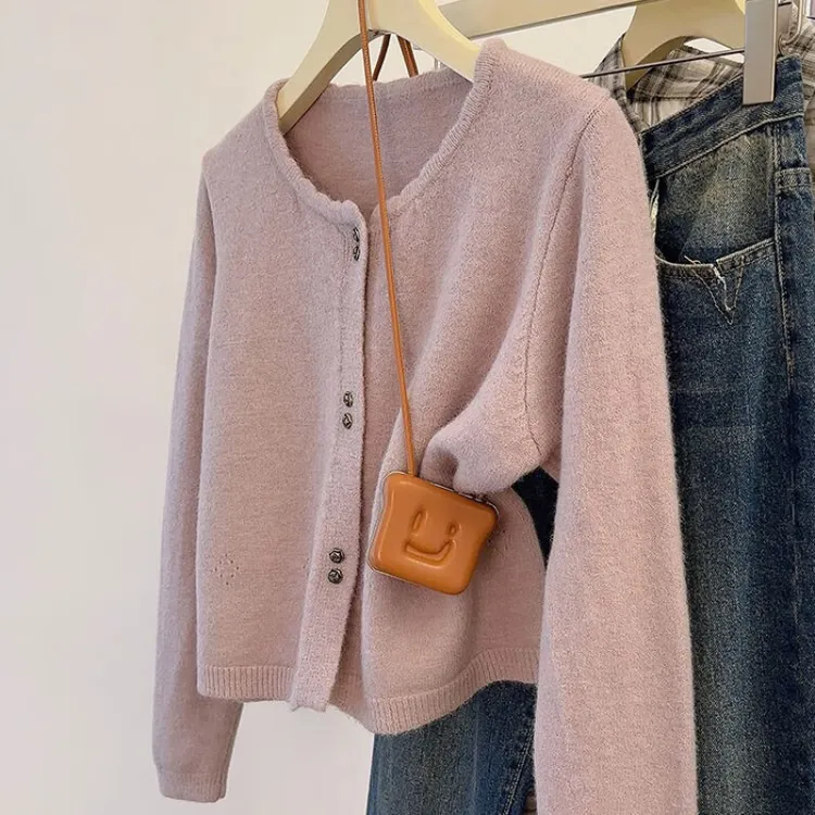 温柔风紫色毛衣外套女春秋设计感小香风加厚短款长袖针织开衫上衣