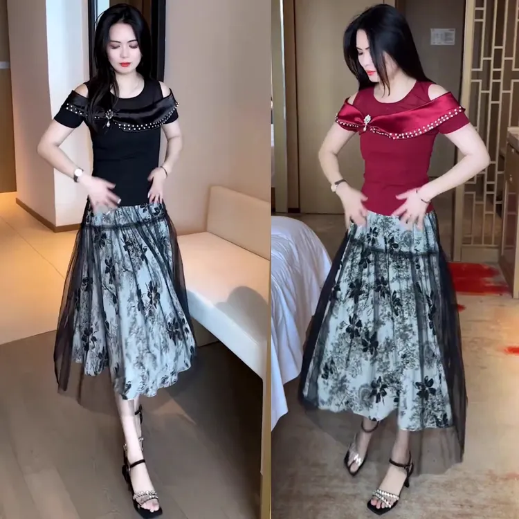 时尚套装裙女2025夏季洋气气质拼接显瘦高腰露肩短袖半身裙两件套