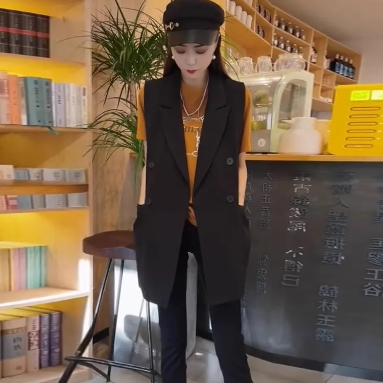 大码黑色西装马甲女春秋新款时尚网红百搭减龄外穿西服职业马夹潮
