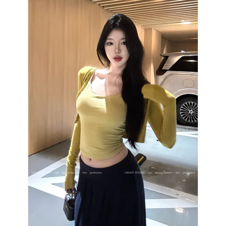 现货LIBAIYI 日常舒适区/纯欲休闲舒适显瘦吊带开衫两件套 1773