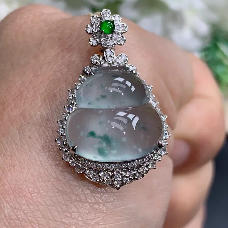 尺寸29.4×18.5×11.3缅甸天然翡翠A货18k金高冰玻木那蓝钢葫芦吊坠