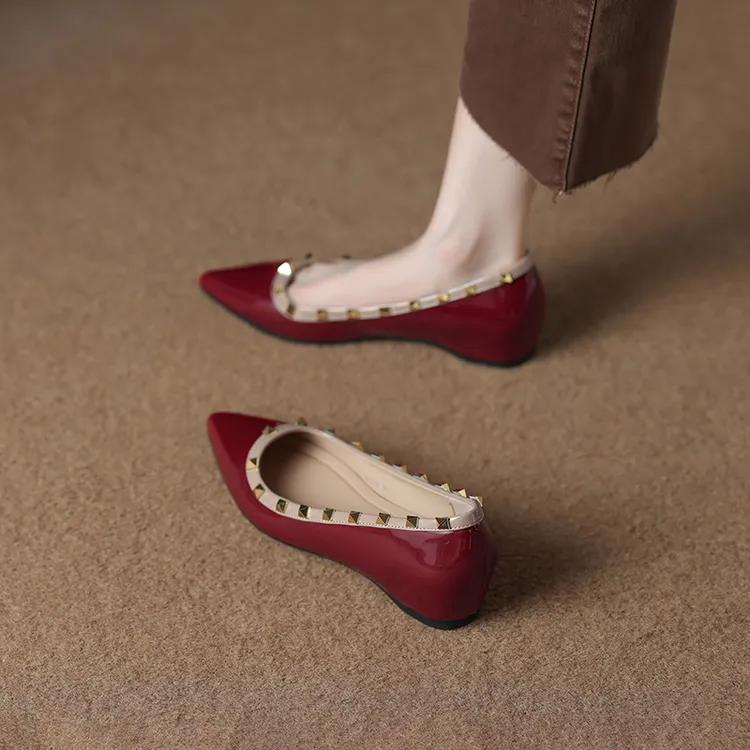 法式气质铆钉尖头浅口单鞋女小个子内增高浅口一脚蹬配裙子通勤鞋