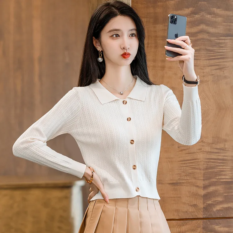 法芬图秋季女装2025新款polo领短款针织衫女薄款镂空翻领毛衣上衣