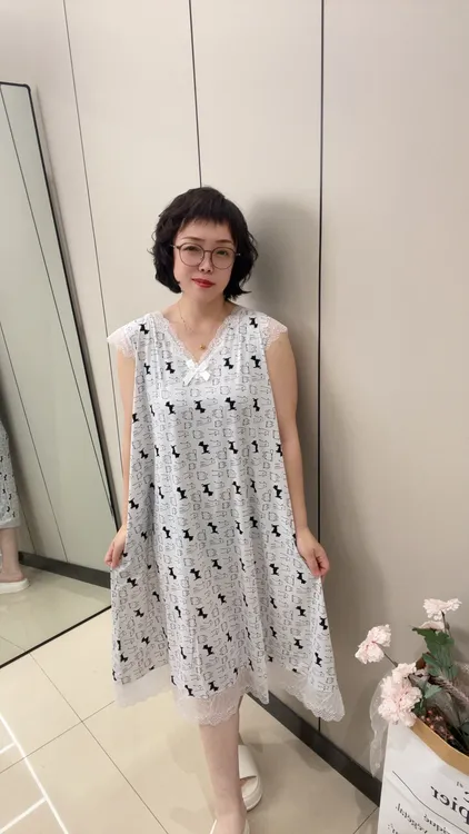 大码女士夏季薄款冰丝无袖蕾丝飞飞袖显瘦宽松凉爽长款睡裙家居服