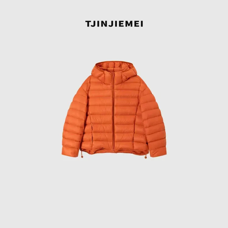 T井姐妹【排骨】设计感超保暖绗缝连帽鹅绒服ERF2510-8868