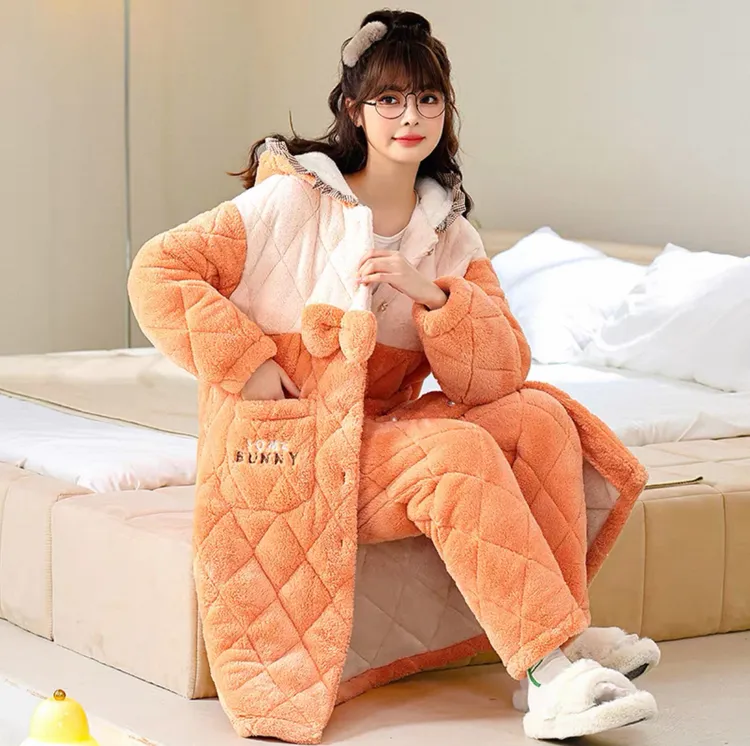 2025新款睡衣女冬季珊瑚绒加绒加厚三层夹棉新款袍加裤保暖家居服
