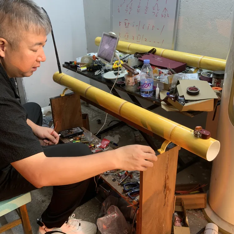 广西东兴黄色水管独弦琴，黄色琴