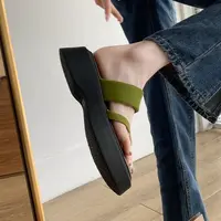 时尚厚底夹趾人字拖女外穿松糕凉鞋小众夏季新款百搭防滑软底凉鞋