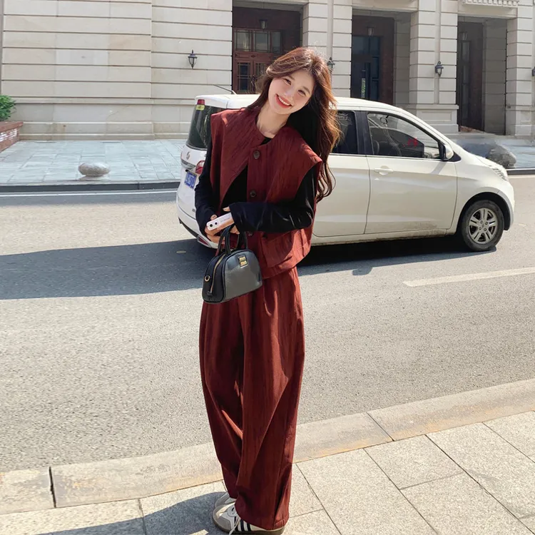 安可拉红气质套装裤女2025春秋新款氛围感马甲打底衫阔腿裤三件套