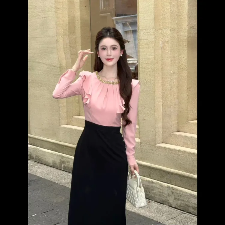【刘伊朵】小香风高级温柔甜美粉拼黑收腰精致长袖女连衣裙QY0051