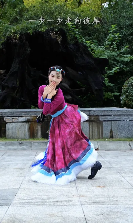 美美老师同款藏族舞蹈服广场舞表演服少数民族大摆裙学生艺考练习