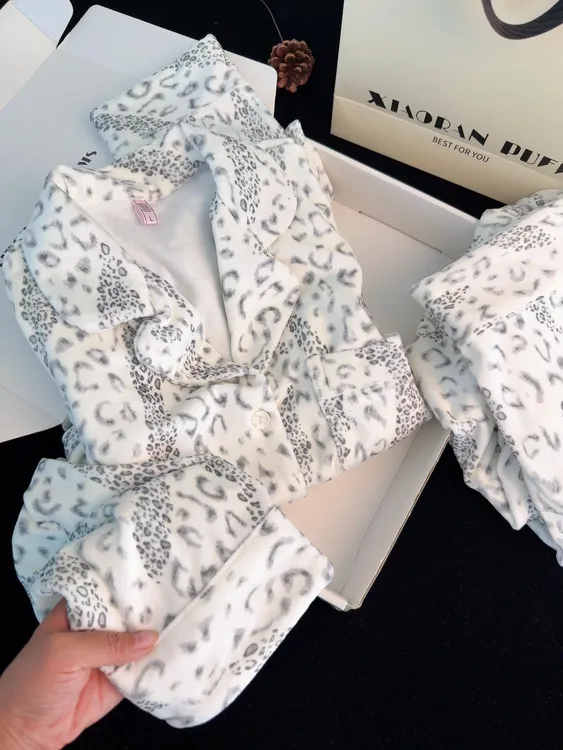 韩版新款性感豹纹德绒睡衣女秋冬季加厚保暖甜美家居服套装可外穿
