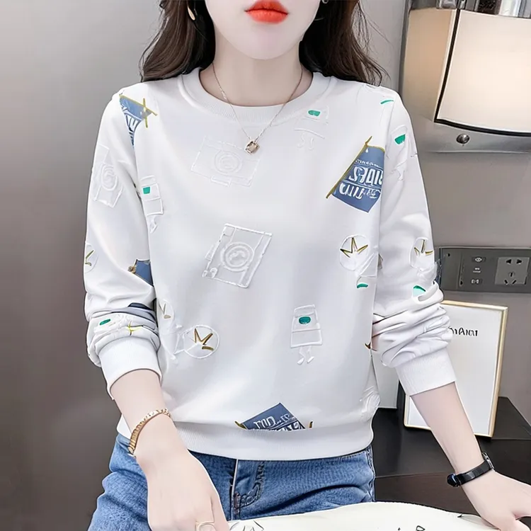 早秋时尚穿搭圆领卫衣女宽松显瘦薄款外套春秋季新款白色长袖上衣